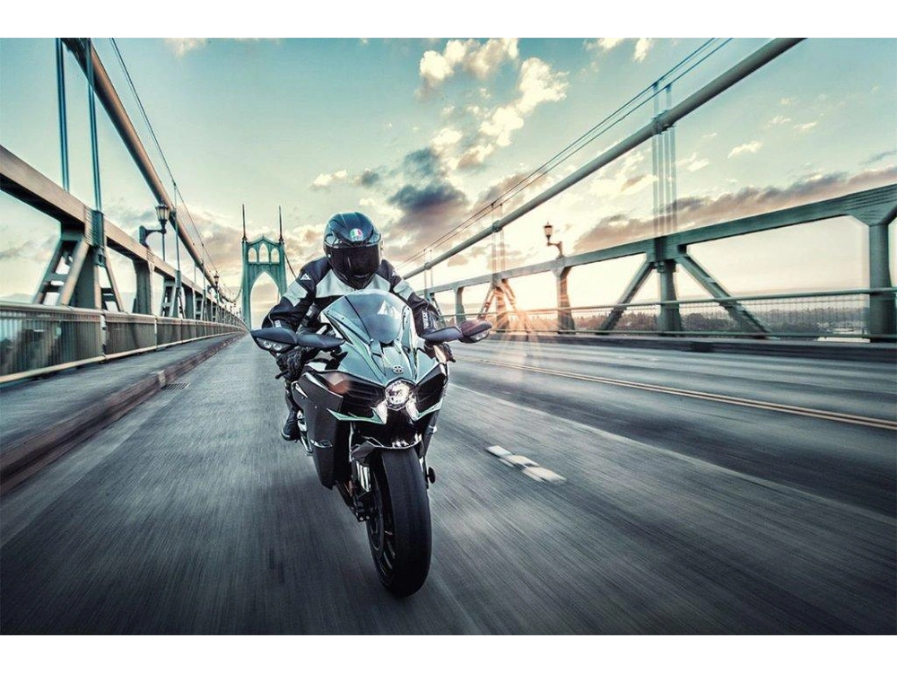 2026 Kawasaki Ninja H2 alt