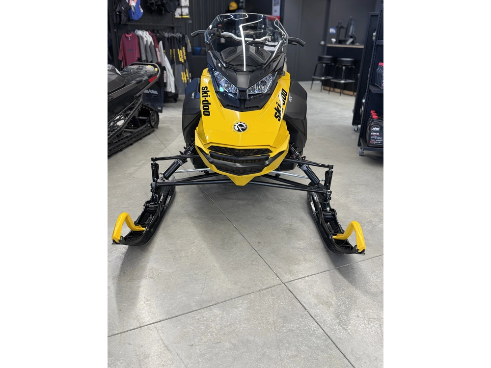 2025 Ski-doo Mxz Sport 600efi Yl 137 1.2rs 25 600 Efi 137 1.25 alt