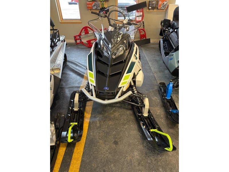 2025 Polaris 550 Voyageur 155 Es alt