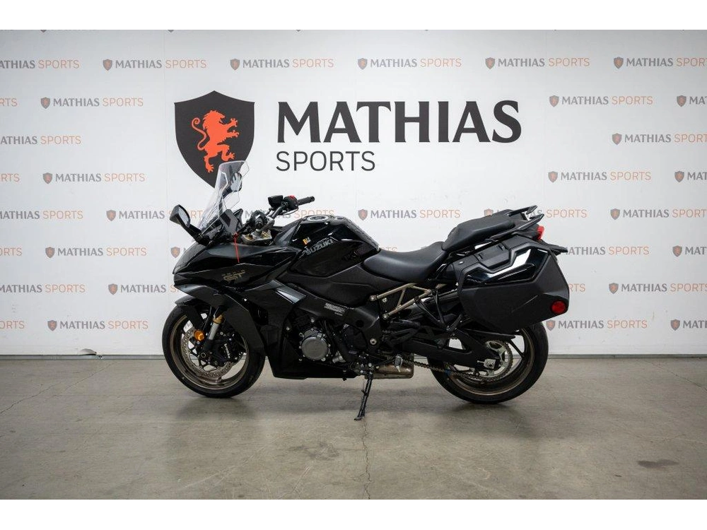 2024 Suzuki Gsxs 1000 Gt alt