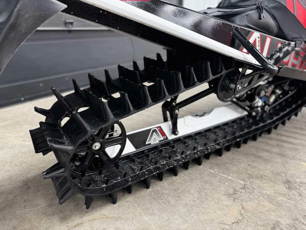 Arctic Cat M8000 154 2021 alt