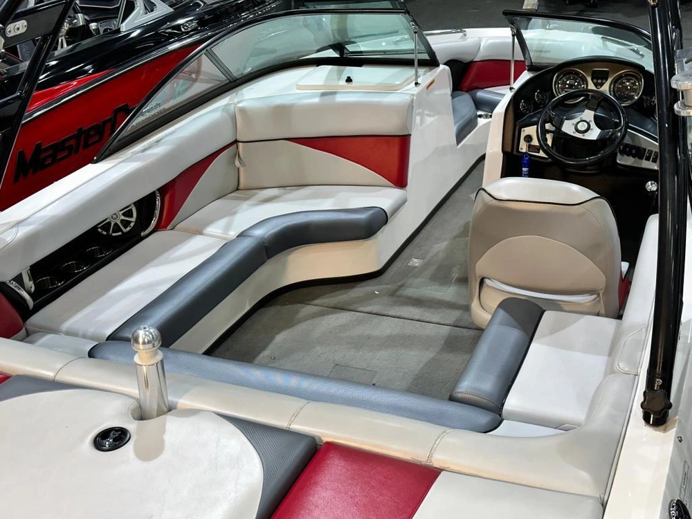 Moomba Outback V 2012 alt