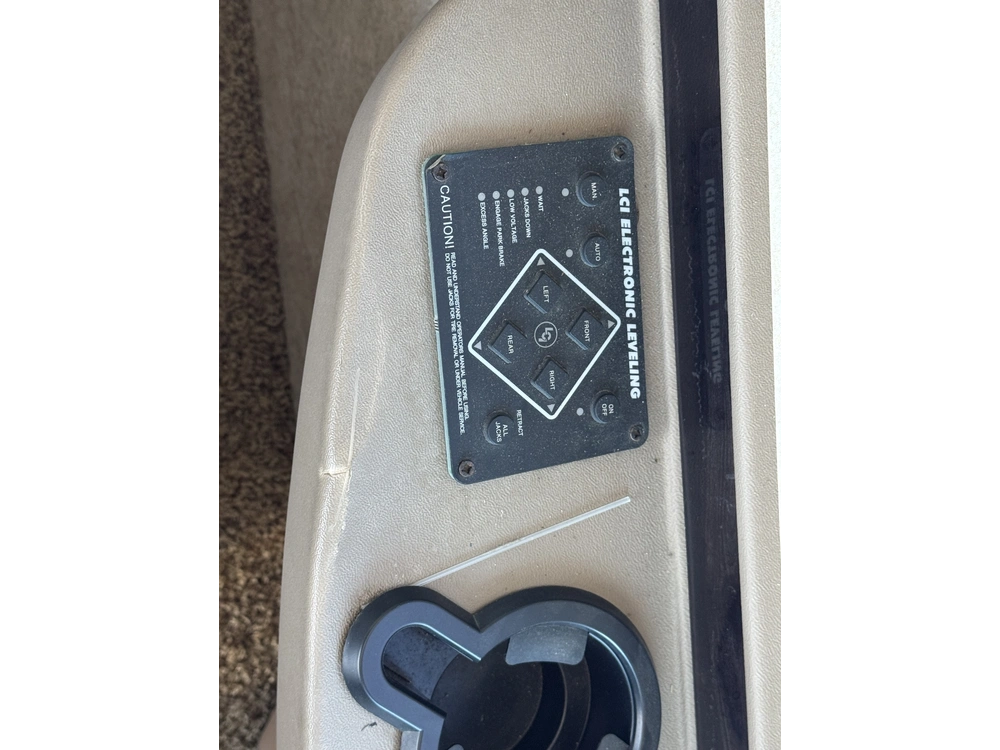 2014 Forest River Georgetown 378ts alt