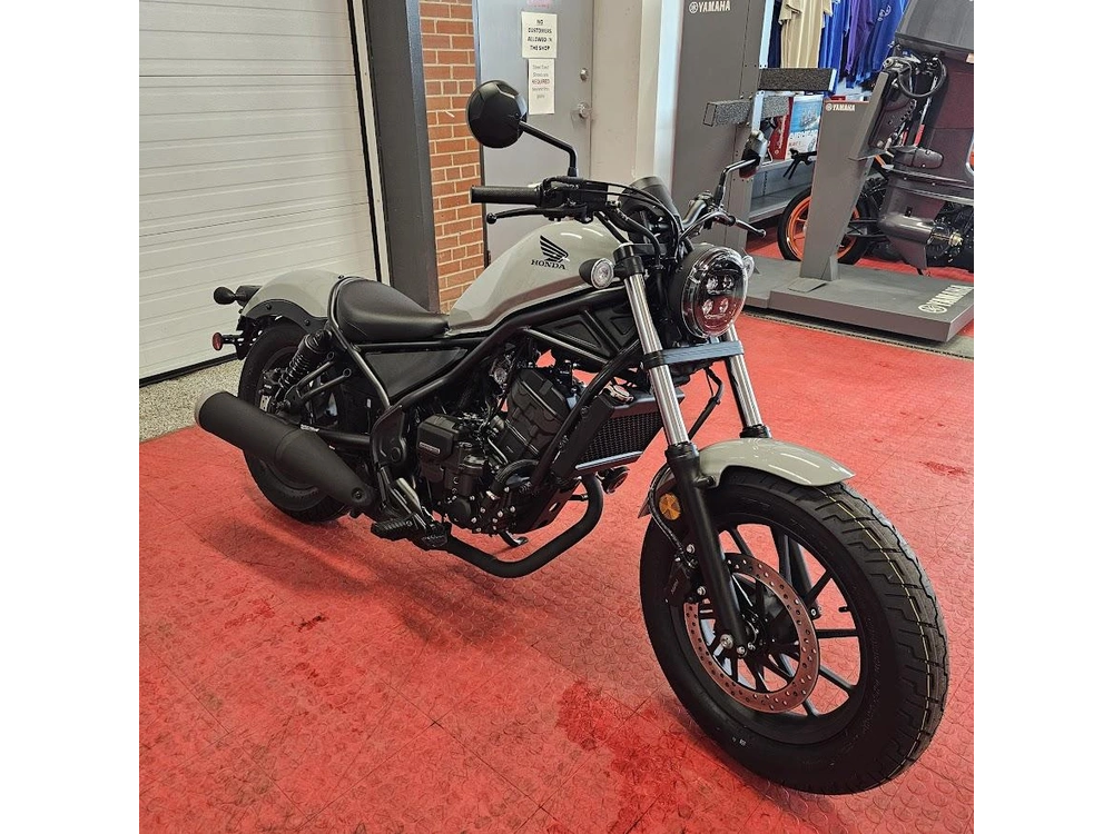 2026 Honda Rebel 300 E-clutch alt