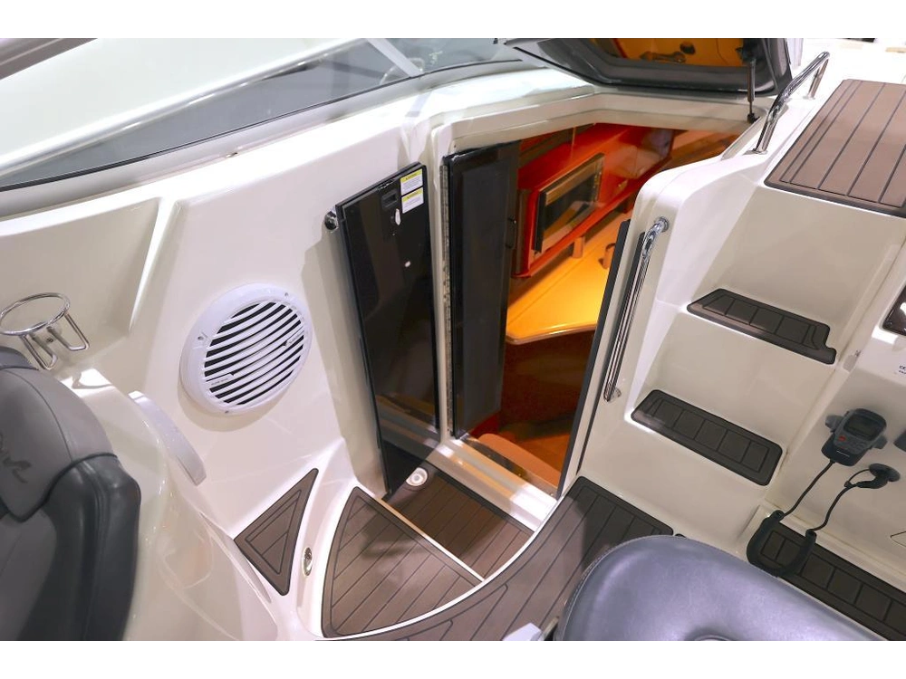 Sea Ray 280 Sundancer Bow Thruster 2012 alt