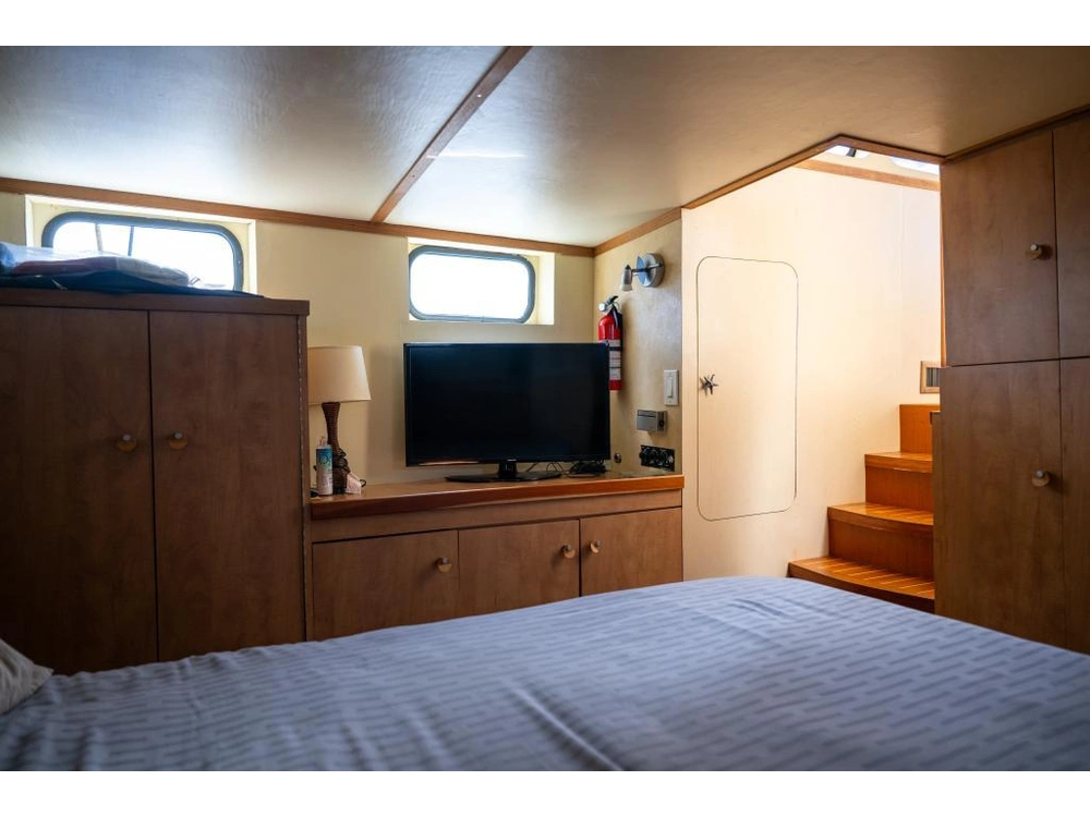 2002 Bruce Roberts Trawler 45 alt