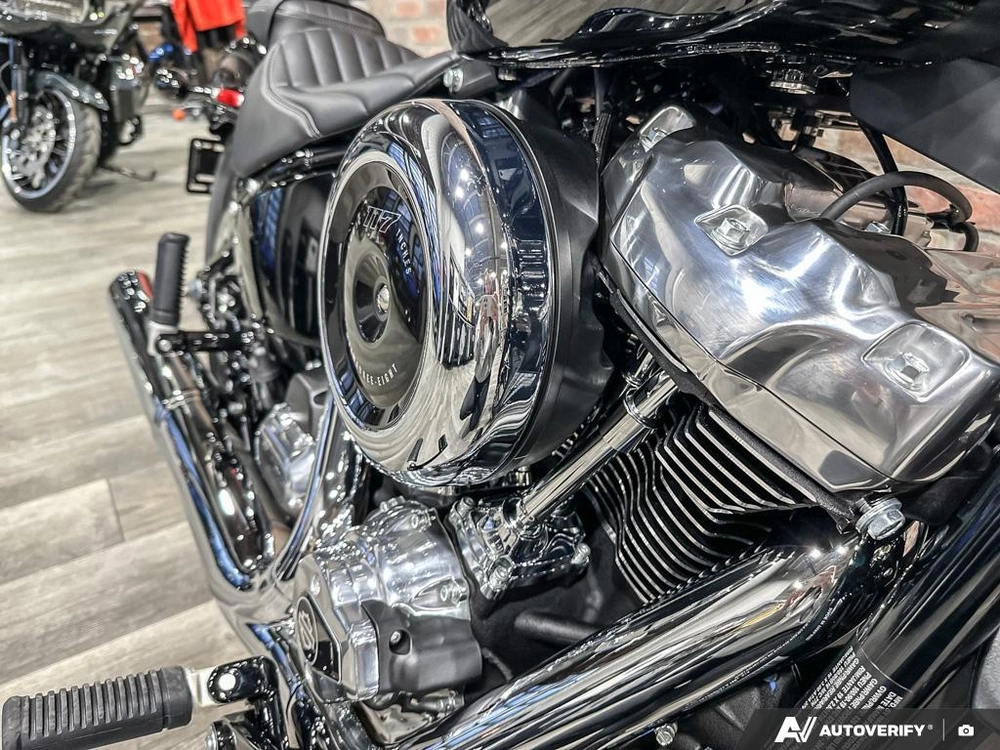 2026 Harley-davidson Street Bob alt