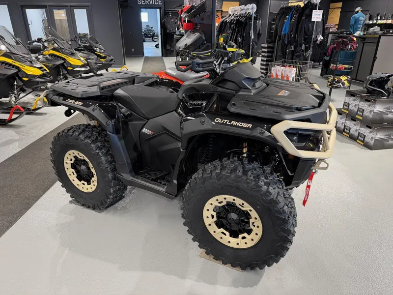 2026 Can-Am OUTLANDER BACKCOUNTRY 1000R