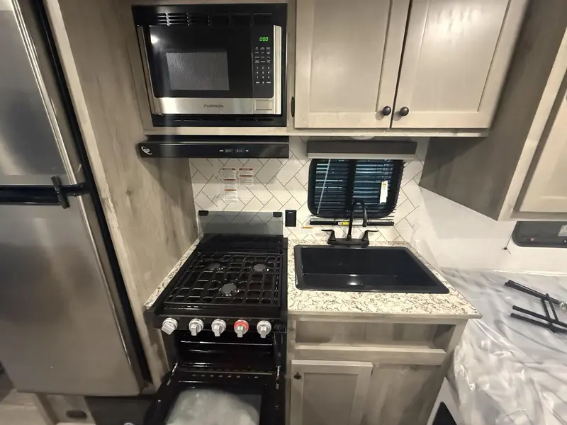 2027 Sunset Park RV Sunlite TH 25TH
