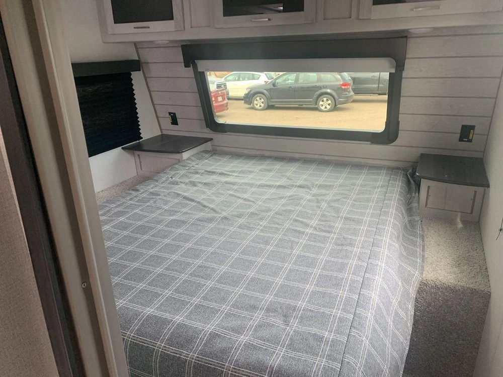 2022 Keystone Rv Sprinter Limited 320mls alt