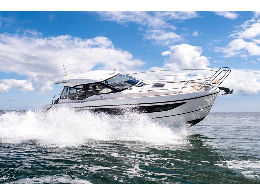 2026 Bavaria Sr35 alt