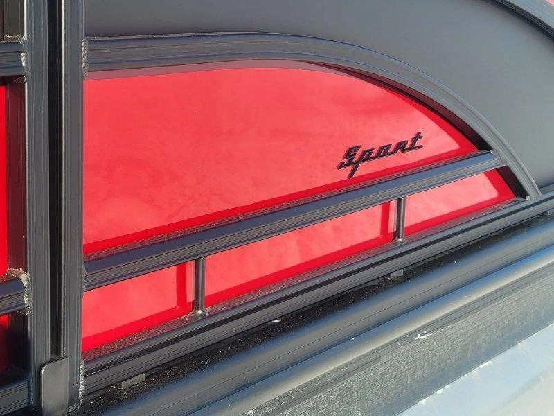 Bennington Marine 21s Swingback Sport 3t Rouge 2026 alt