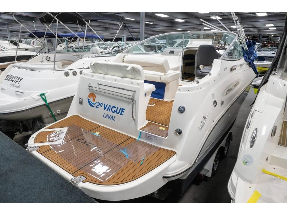 Bayliner 245 2012 alt