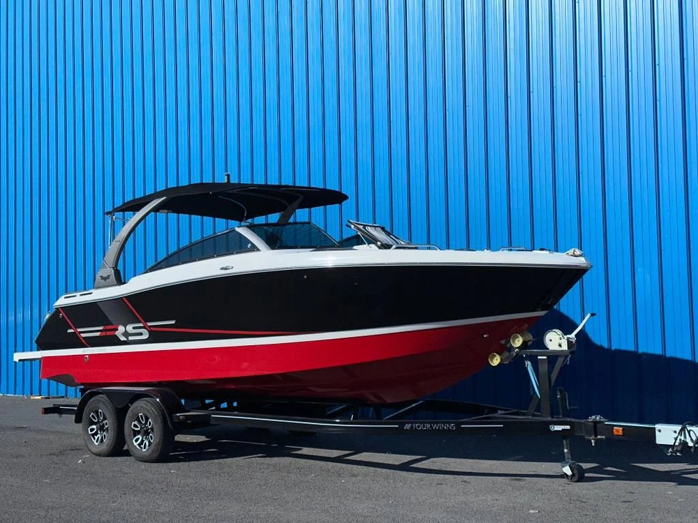 Four Winns 260 Horizon Sport Rs 2022 alt