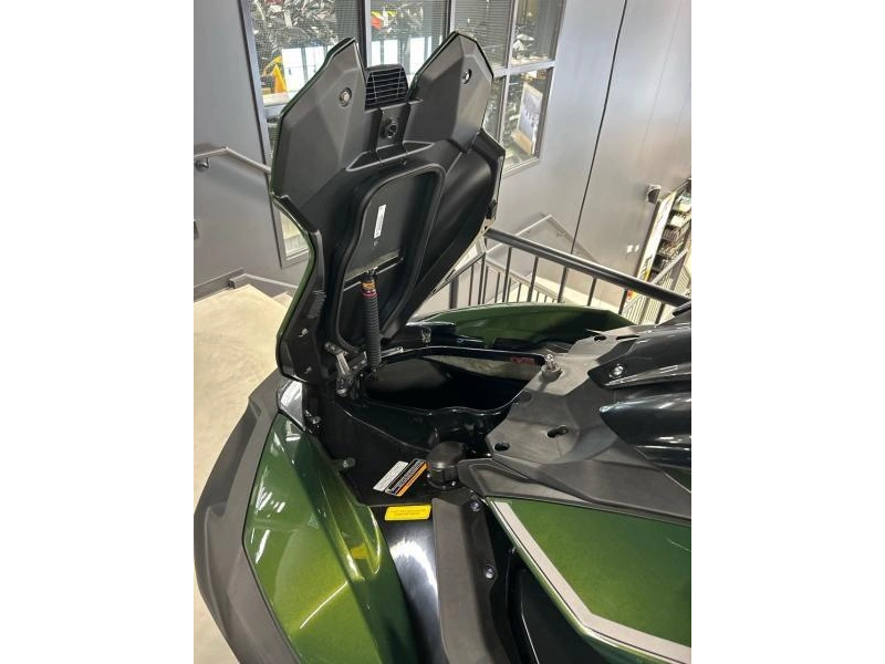 Kawasaki Ultra 310lx 2024 alt