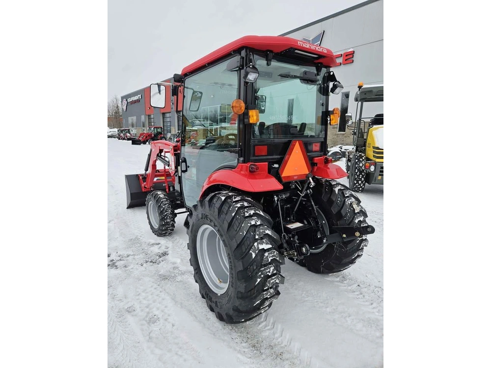 2026 Mahindra 1640 Hst Cab alt