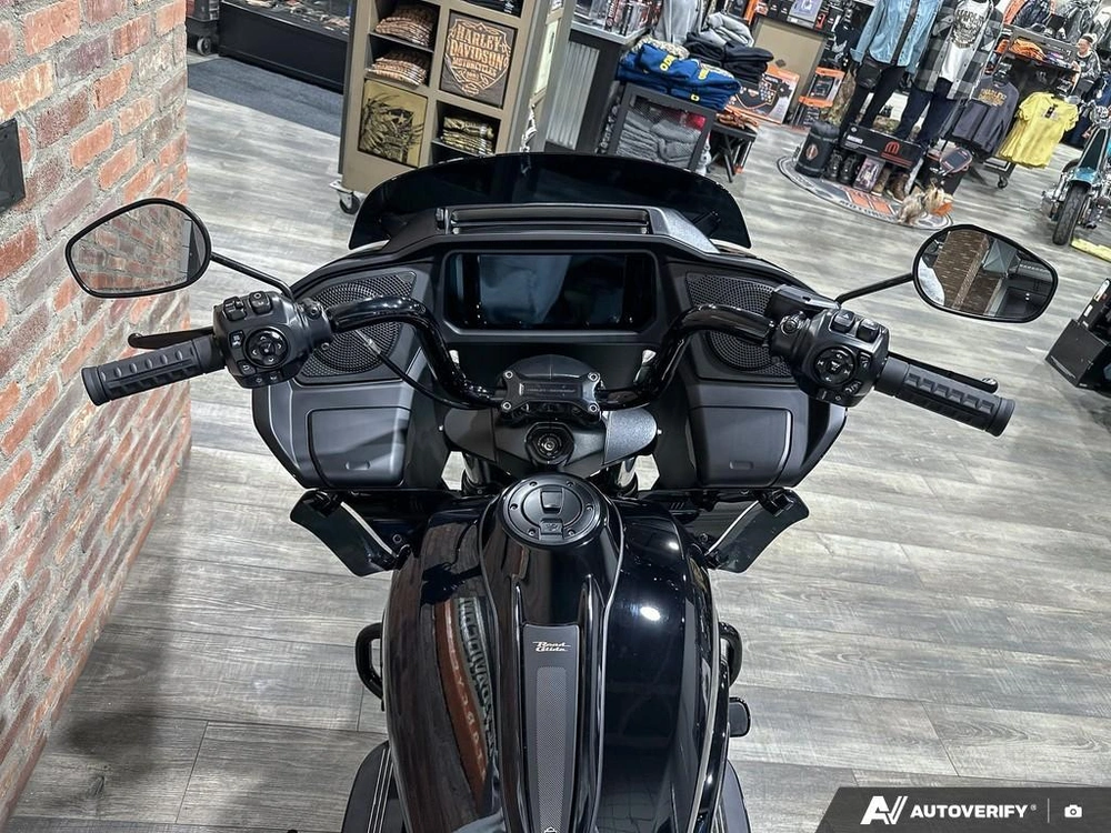 2026 Harley-davidson Road Glide alt