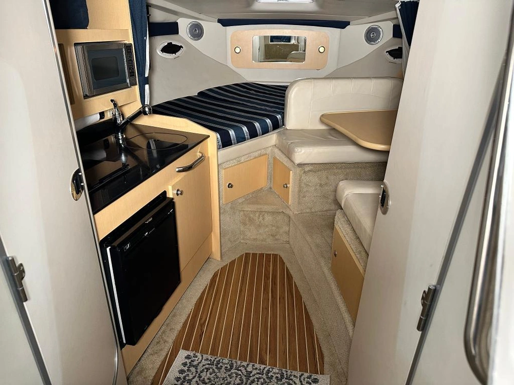 Bayliner 285 2012 alt