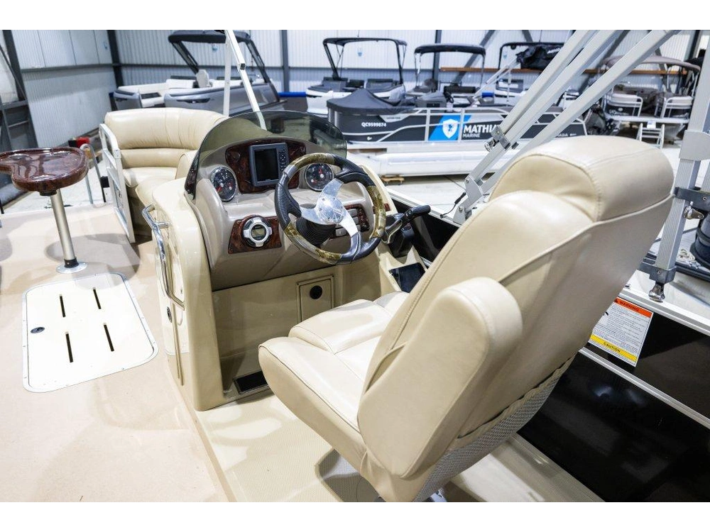 Suncatcher Elite 324ss 2014 alt