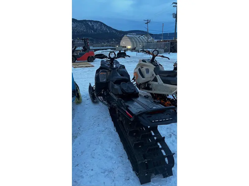 2023 Ski-Doo SKI-DOO 000TJPA00 SM SUM EXP 8TR S BK HAC 165 3P 23