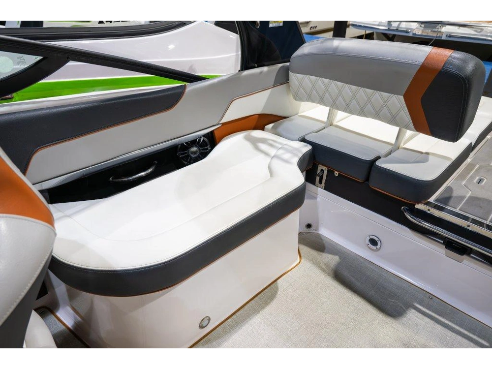 2020 Regal 2300rx alt