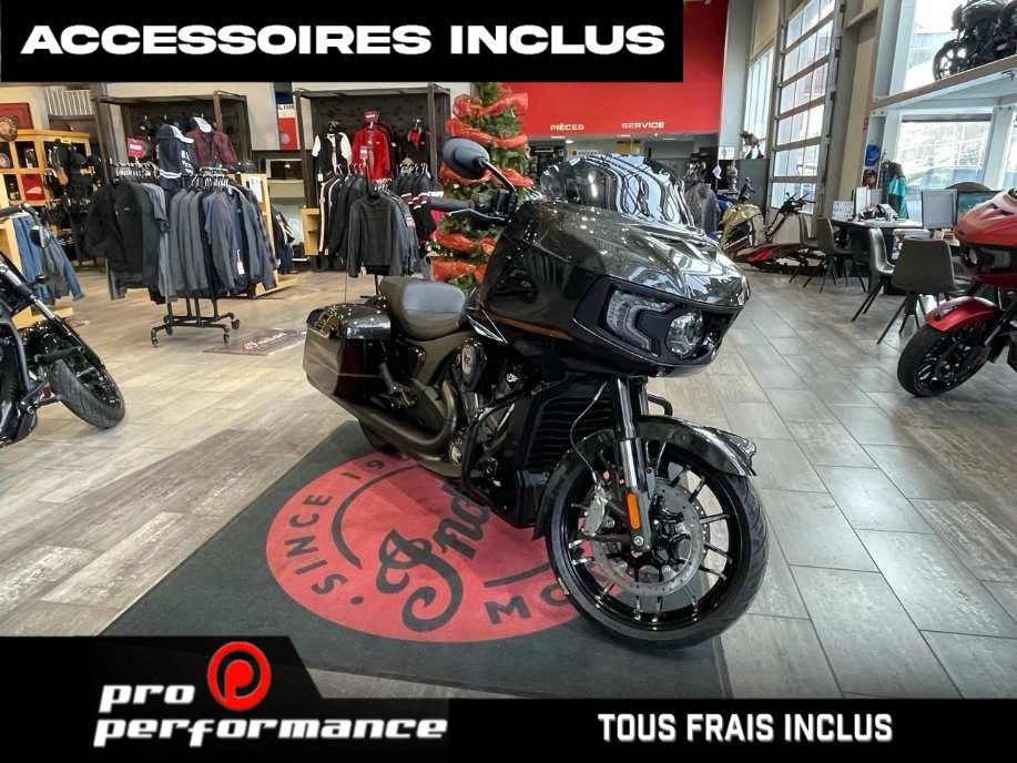 2026 Indian Motorcycle Challenger Dark Horse + 112 Package alt