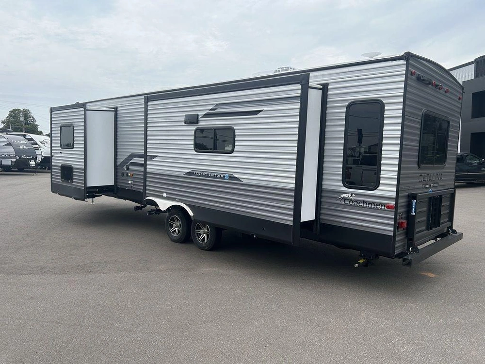 2025 Coachmen Legacy Edition 313rlts alt