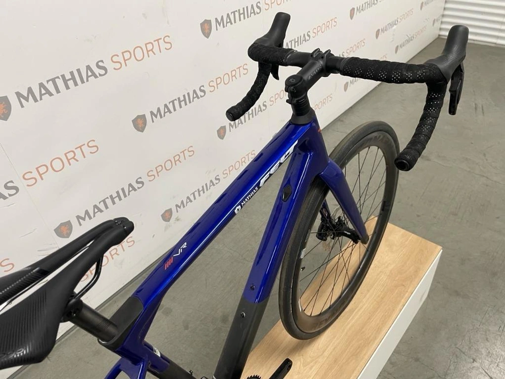 2024 Felt Vr | Advanced | 105 Di2 alt