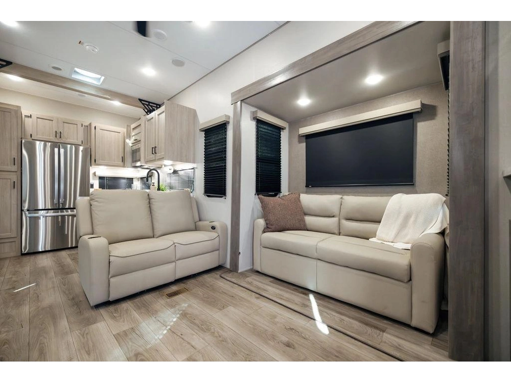 2026 Coachmen 44 Condo alt