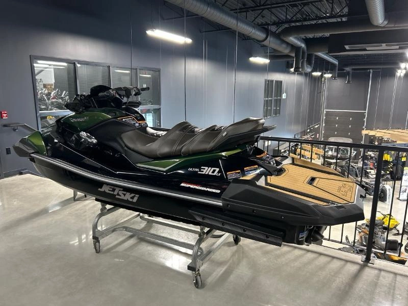 Kawasaki Ultra 310lx 2024 alt