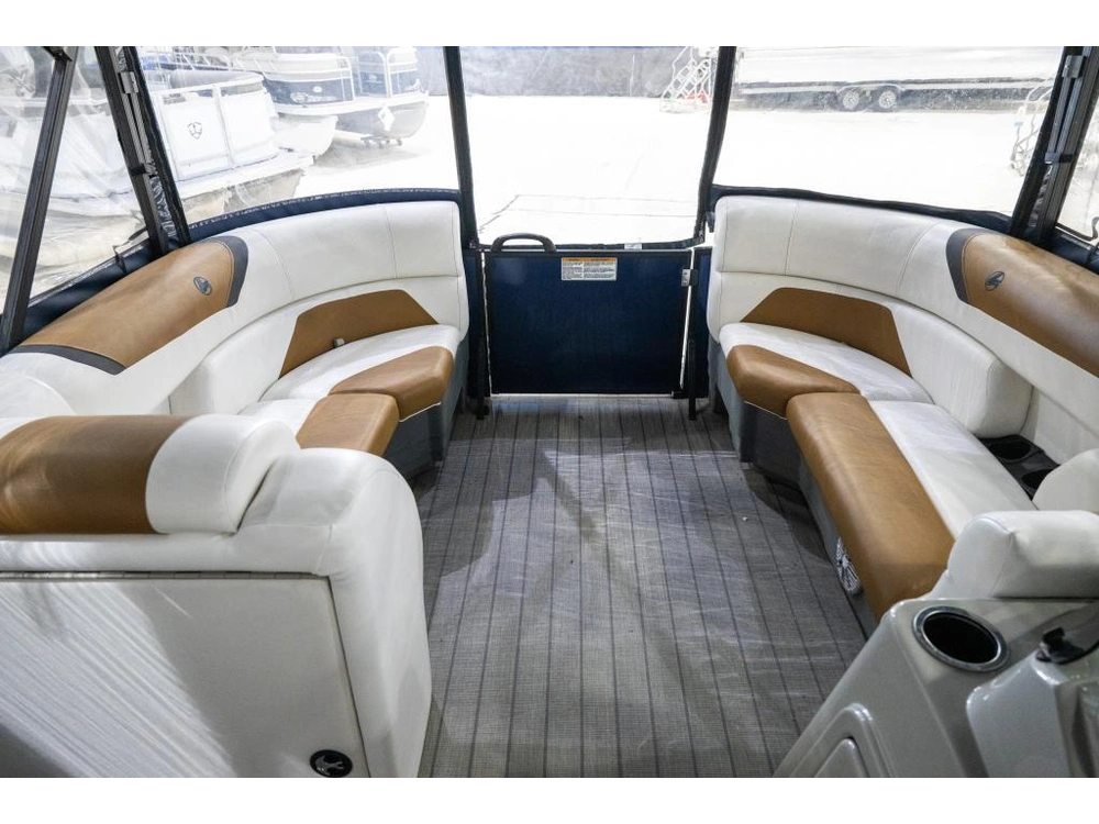 Legend E-series 23 Lounge Sport 2022 alt