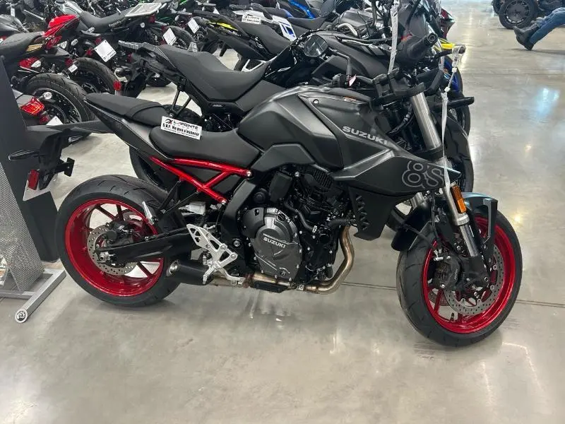 Suzuki Gsx-8s 2025 alt