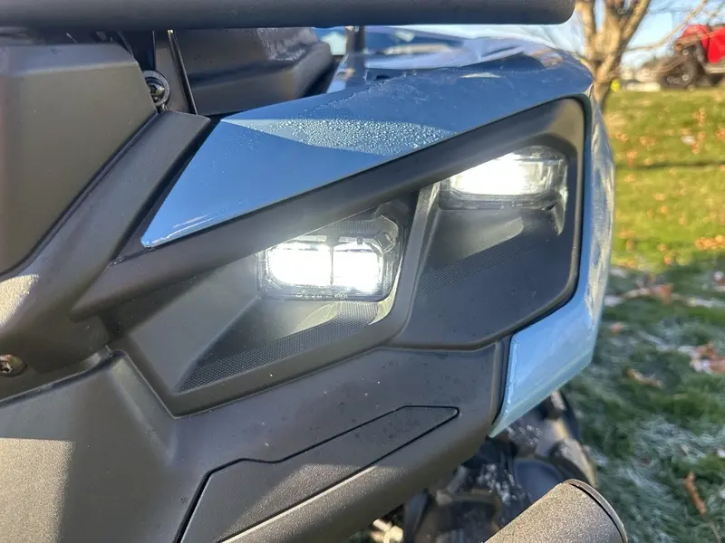 2026 Can-Am Outlander XT 700 thumbnail 9