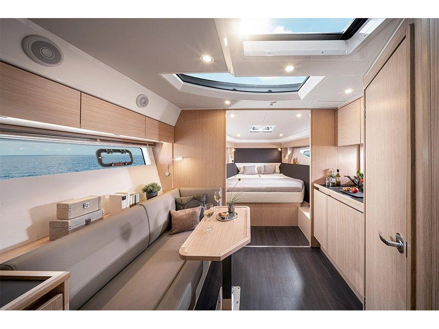 Bavaria Sr38 2026 alt