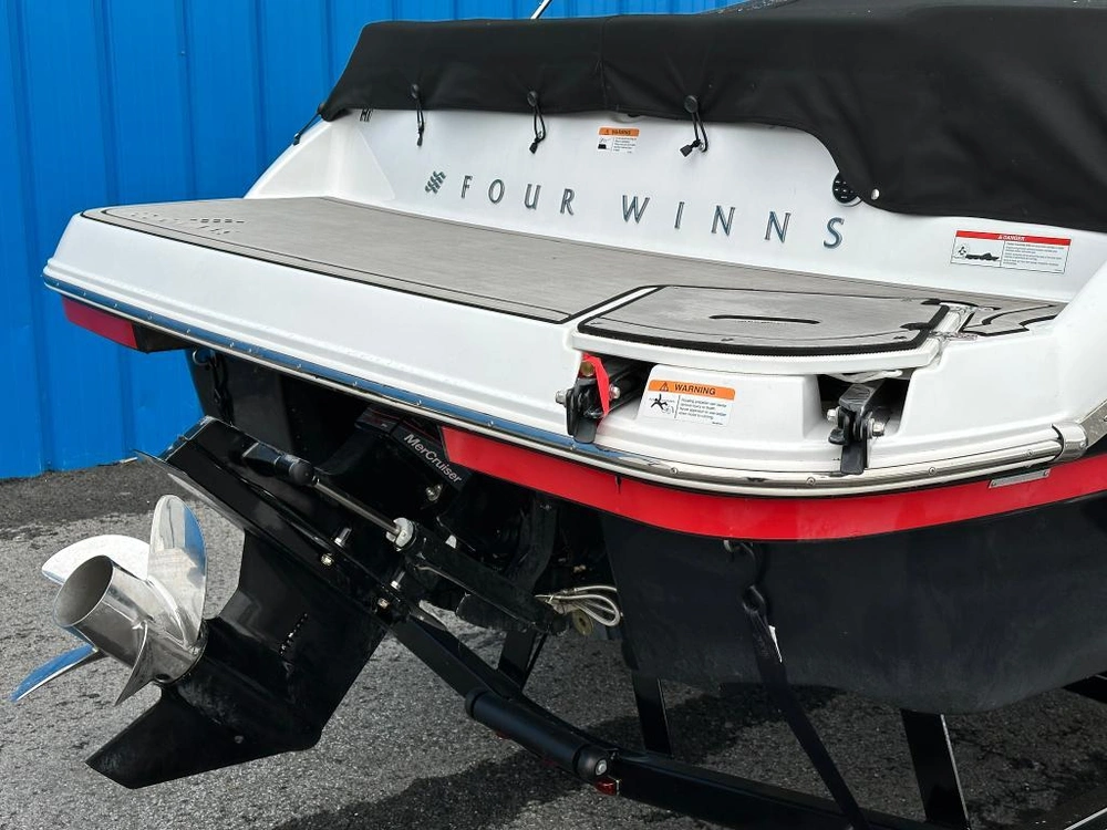 Four Winns H1 Mercruiser 4.5l / Alpha 2023 alt