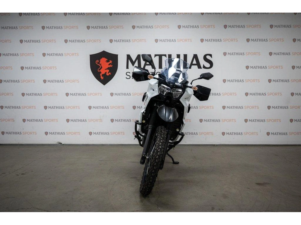 2024 Kawasaki Klr650 alt