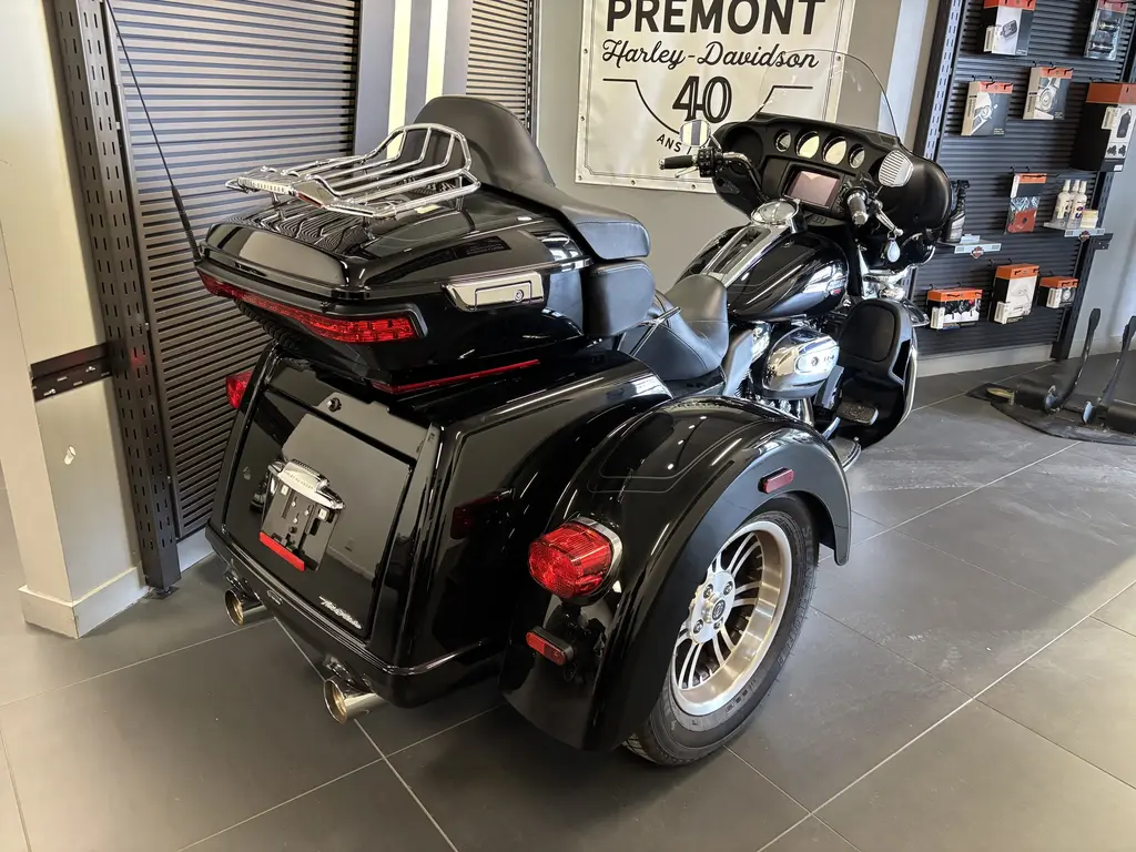 Harley-Davidson FLHTCUTG Tri Glide UltraFLHTCUTG 2022