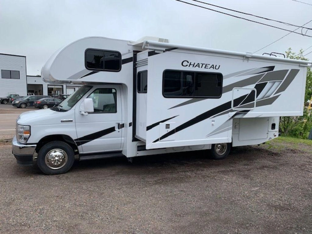 2024 Thor Motor Coach Chateau 24f alt