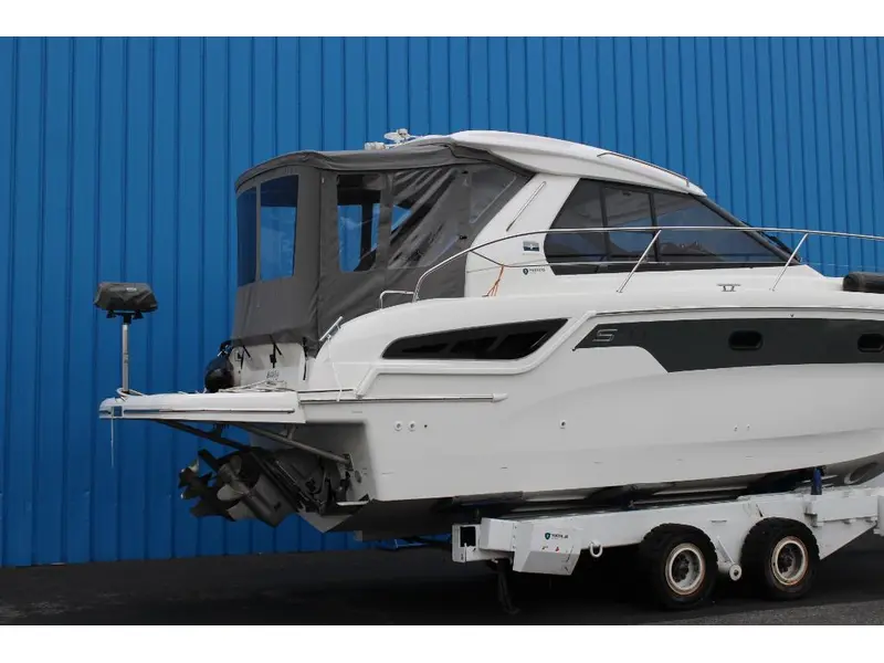 2021 Bavaria Motoryachts S33 HT VOLVO D3-220 EVC thumbnail 4