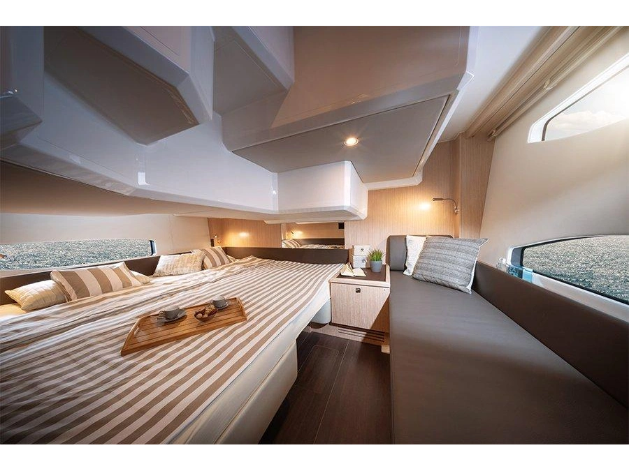 Bavaria Sr38 2026 alt