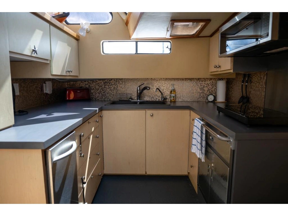 2002 Bruce Roberts Trawler 45 alt