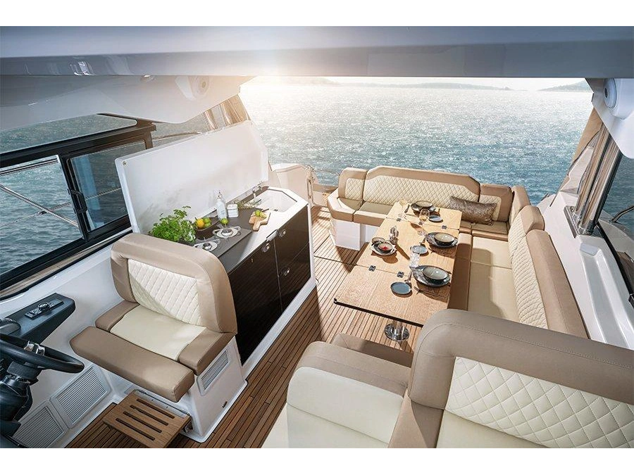 Bavaria Sr38 2026 alt