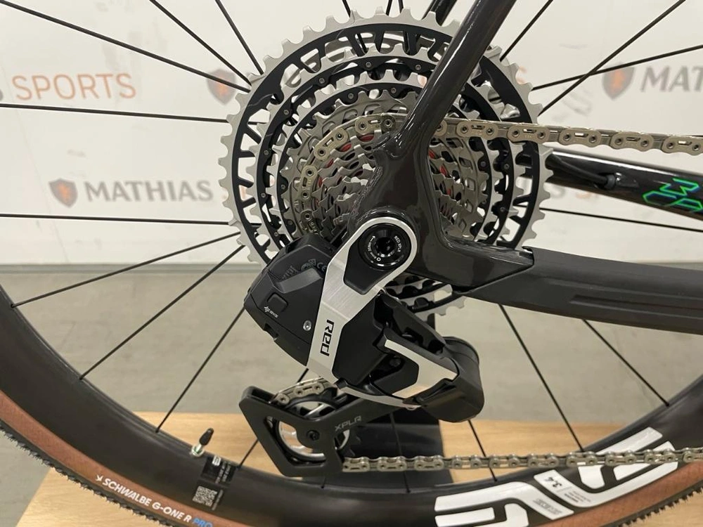 2025 Felt Breed Frd Un1td Le alt