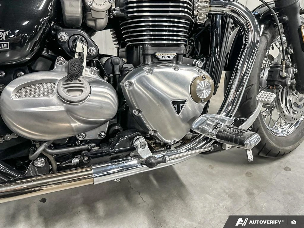 2023 Triumph Bonneville Speedmaster Sapphire Black/fusion White alt