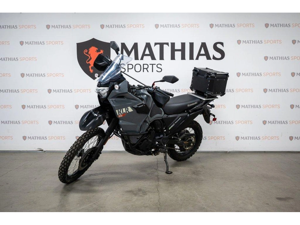 2023 Kawasaki Klr650 alt