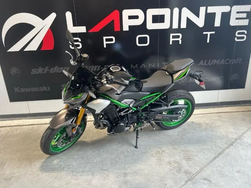 Kawasaki Z900 Se 2025 alt