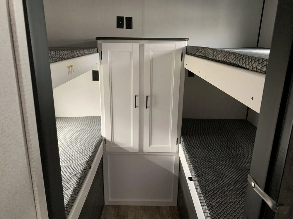 2022 Keystone Rv Hideout 290qb alt