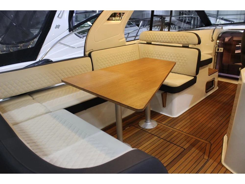 Bavaria S33 Ht Volvo D3-220 Evc 2021 alt