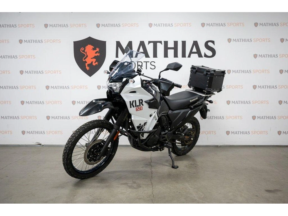 2024 Kawasaki Klr650 alt