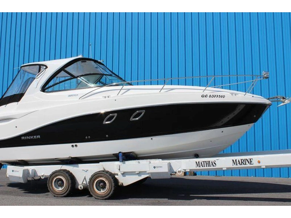 Rinker Boat Co Ex 320 2018 alt